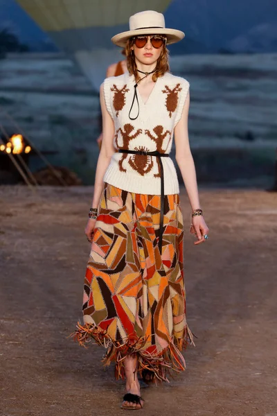 Look 46